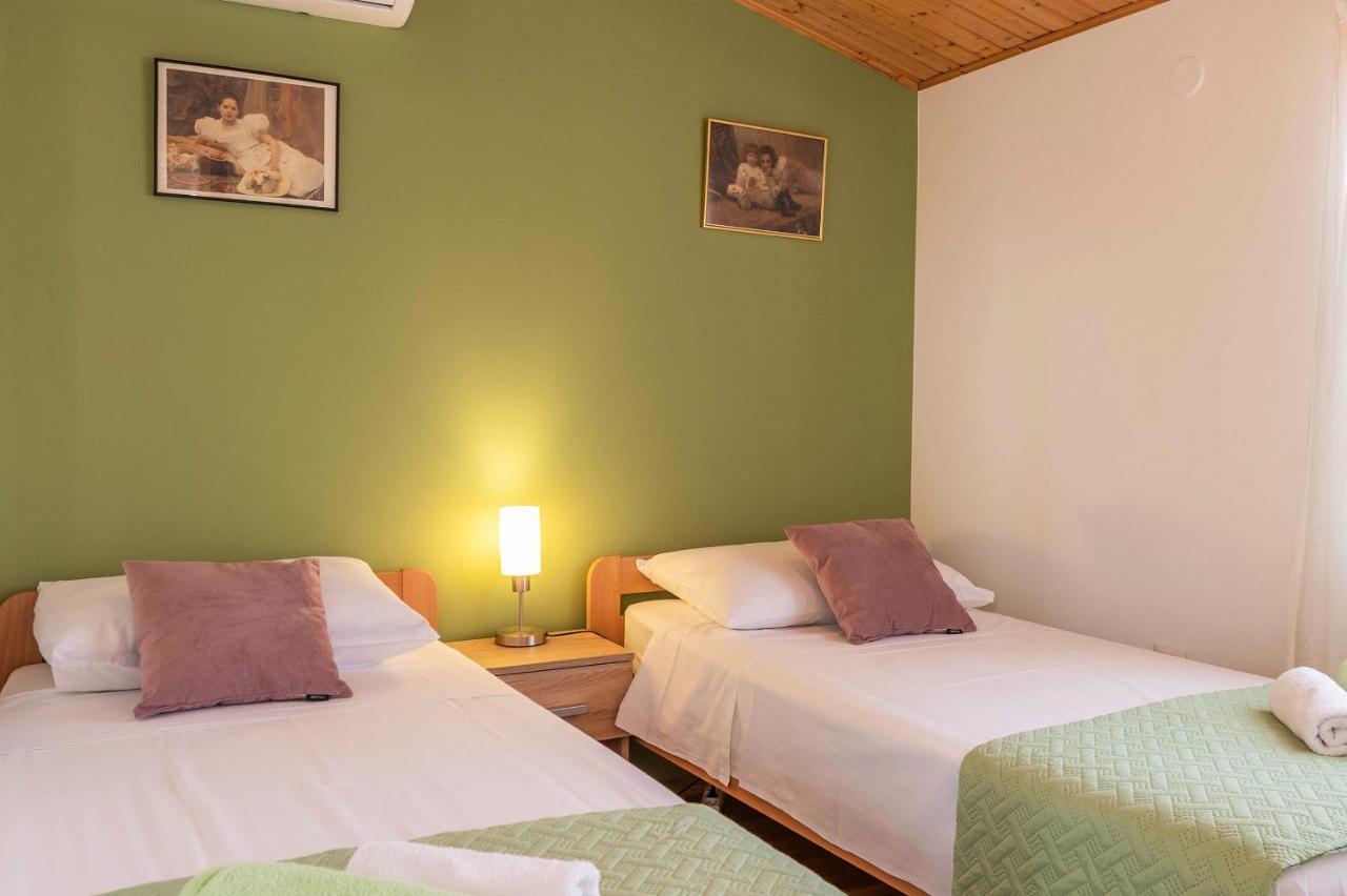 Villa Margerita With Private Pool, Yard And Parking Каштелир Экстерьер фото