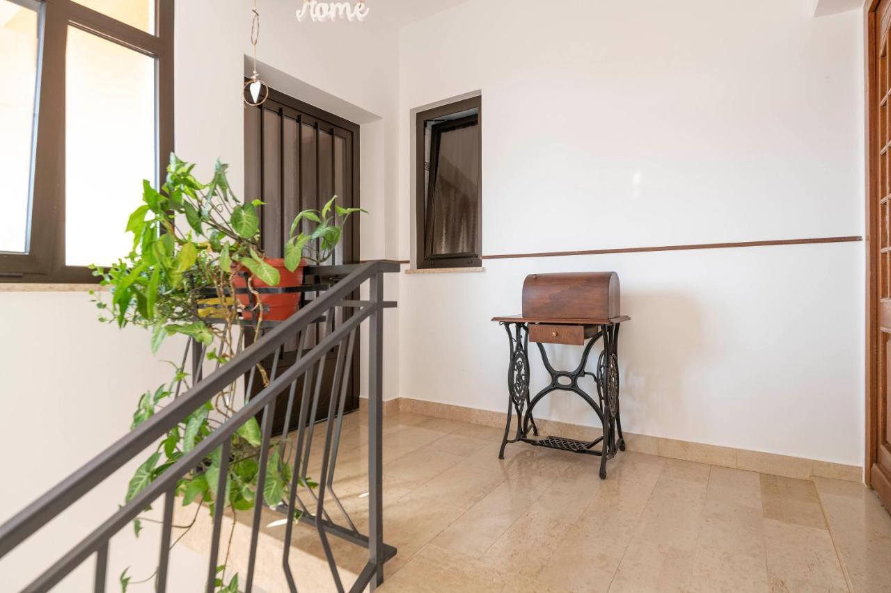 Villa Margerita With Private Pool, Yard And Parking Каштелир Экстерьер фото